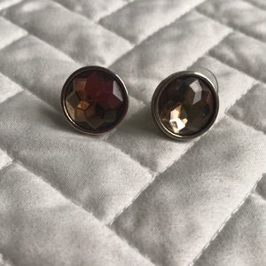 Circle button gem earrings